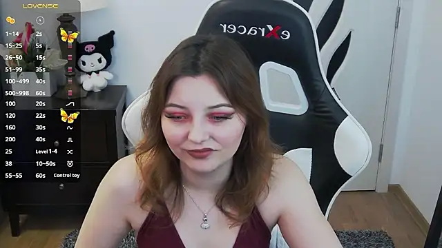 pretty little thing online show from March 2026 07:28:01 PM