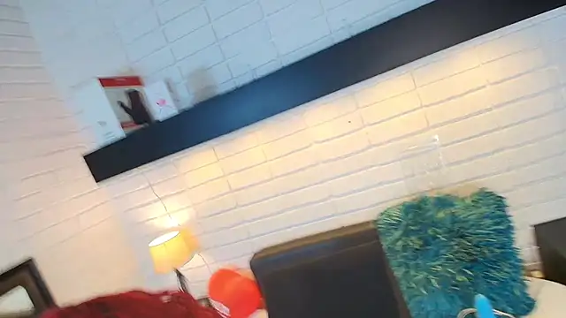 Snapshot of HannaBrave chatting on March 2025 04:49:02 AM HannaBrave online show from March 2025 04:49:02 AM