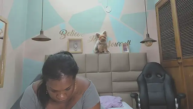 lilybaudyn  online show from February 2025 11:25:01 AM