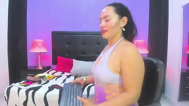 MaduraLuciana online show from January 2025 11:00:02 AM