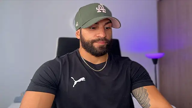SamDornan online show from January 2025 10:19:01 PM