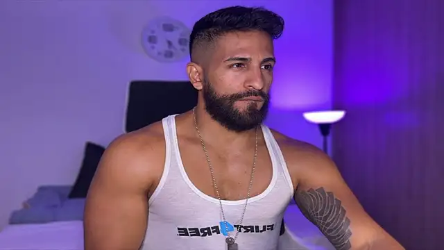 SamDornan online show from February 2025 11:37:02 PM