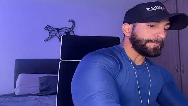 SamDornan online show from February 2025 09:05:02 PM