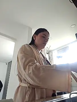 valery mora online show from December 2024 05:26:02 PM