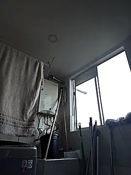 valery mora online show from December 2024 10:11:01 PM