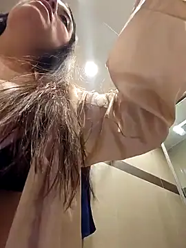 valery mora online show from December 2024 05:40:02 PM