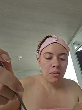 valery mora online show from October 2025 04:44:02 PM