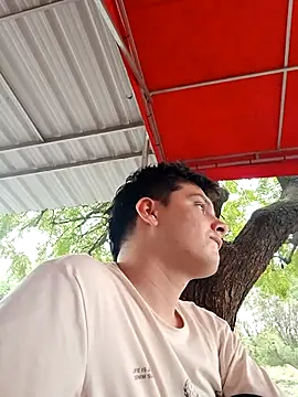  Ottis  online show from February 2025 06:00:02 PM