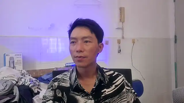 xhqds online show from April 2026 07:22:01 AM