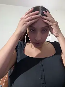 Snapshot of Dahian_XXX chatting on December 2024 02:31:02 AM Dahian XXX online show from December 2024 02:31:02 AM