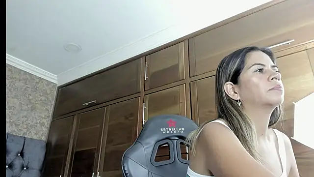stella xue online show from January 2025 11:09:01 PM