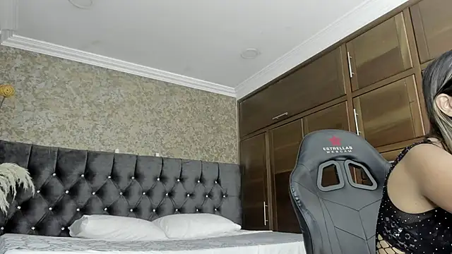stella xue online show from January 2025 02:14:02 AM