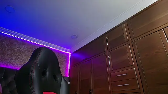 stella xue online show from October 2025 09:35:02 PM