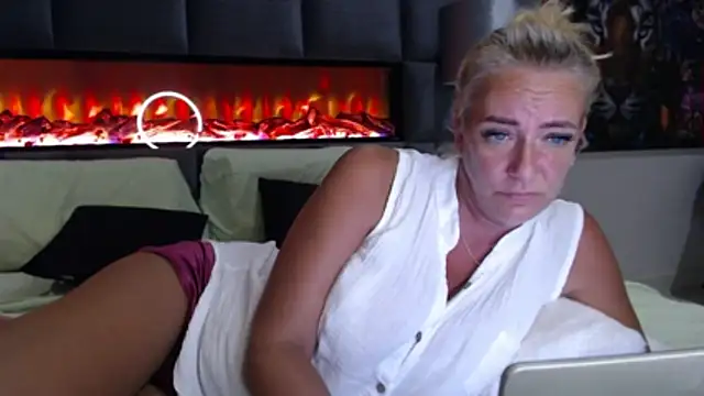 Wendysexyx online show from April 2026 12:50:02 AM