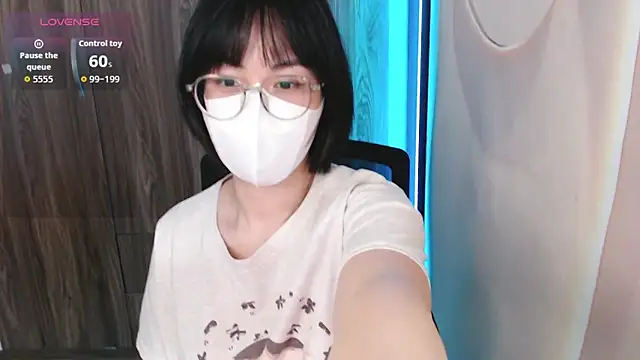 Baby Claraa online show from November 2025 04:33:02 AM