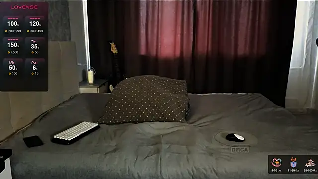 RoxieCrash online show from September 2025 01:04:01 PM