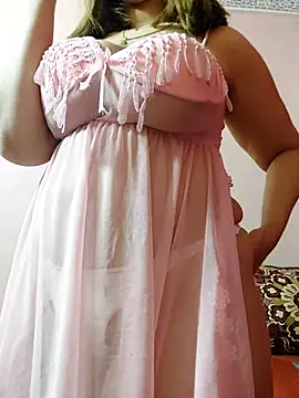 LoNa-daloua online show from February 2026 08:39:01 PM