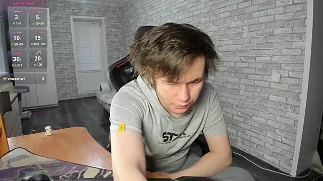 Snapshot of iliaskrislove chatting on February 2025 01:40:02 PM iliaskrislove online show from February 2025 01:40:02 PM