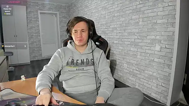 Snapshot of iliaskrislove chatting on February 2025 08:20:02 PM iliaskrislove online show from February 2025 08:20:02 PM