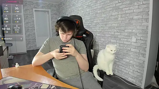 Snapshot of iliaskrislove chatting on February 2025 08:03:02 PM iliaskrislove online show from February 2025 08:03:02 PM