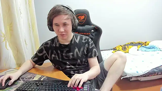 iliaskrislove online show from September 2025 09:51:01 PM