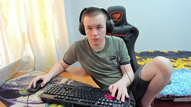 iliaskrislove online show from October 2025 06:14:02 AM