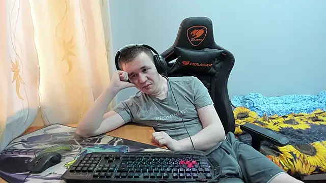 iliaskrislove online show from October 2025 07:56:01 AM