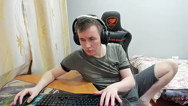 iliaskrislove online show from November 2025 03:49:01 AM