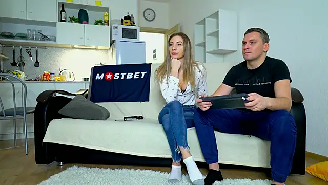 Snapshot of littlesweettifany chatting on December 2024 12:27:02 PM littlesweettifany online show from December 2024 12:27:02 PM