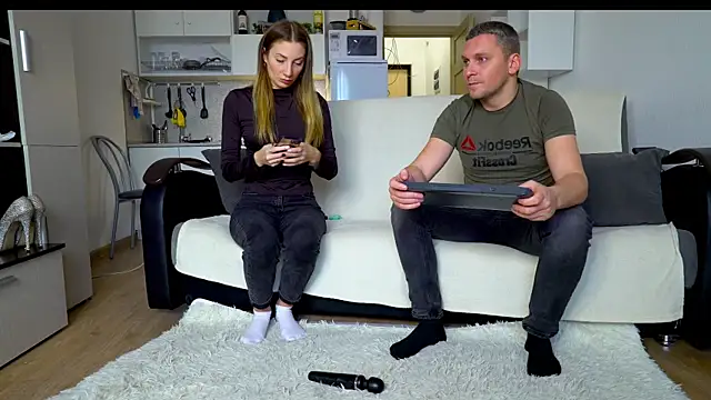 Snapshot of littlesweettifany chatting on October 2025 11:03:01 AM littlesweettifany online show from October 2025 11:03:01 AM