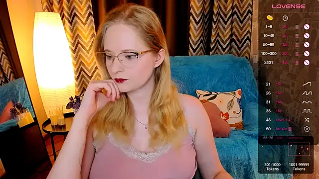 Aemilia  online show from November 2025 06:13:01 AM