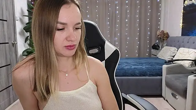 Strip-Lady online show from February 2026 12:32:02 PM