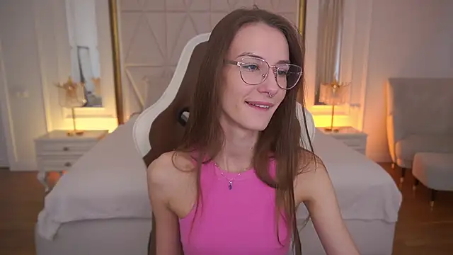 Snapshot of CozyMell chatting on February 2026 07:58:01 AM CozyMell online show from February 2026 07:58:01 AM