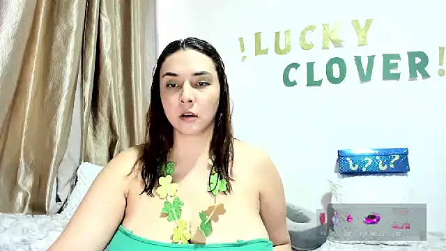 SuzyGamingFairy online show from March 2026 10:13:01 PM