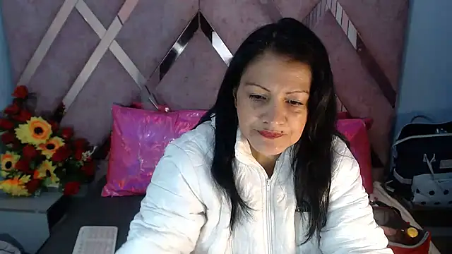 Mulan sexy01 online show from January 2025 02:07:01 PM