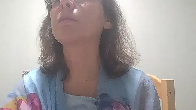 HollyJewel online show from September 2025 03:06:01 PM