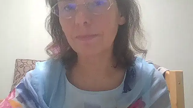 HollyJewel online show from October 2025 04:59:02 PM