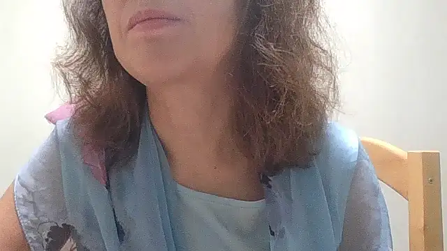 HollyJewel online show from October 2025 02:58:02 PM