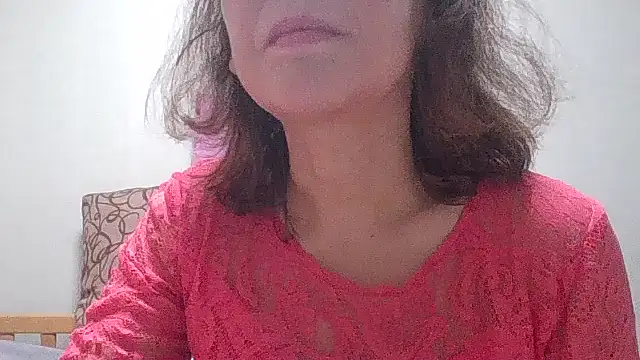 HollyJewel online show from October 2025 02:24:02 PM