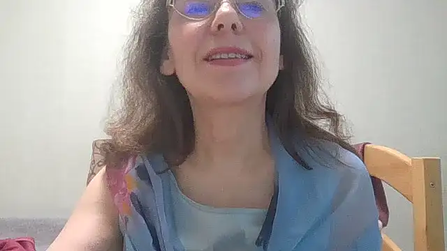 HollyJewel online show from June 2026 04:56:02 PM