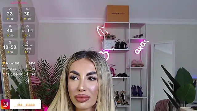 ArianaArianna online show from March 2026 04:32:02 PM