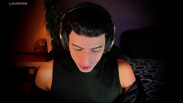 newjeff online show from December 2025 04:59:02 PM