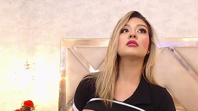 Snapshot of JoannaStanford chatting on February 2025 02:25:02 AM JoannaStanford online show from February 2025 02:25:02 AM