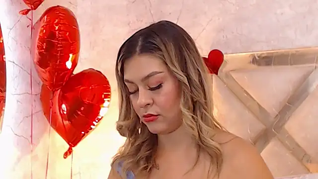 Snapshot of JoannaStanford chatting on February 2025 12:05:01 AM JoannaStanford online show from February 2025 12:05:01 AM