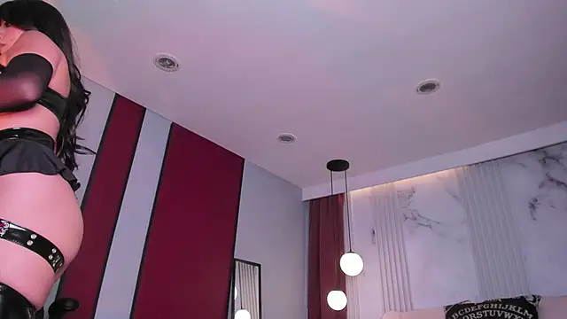 ninaevanss  online show from November 2025 08:33:02 PM