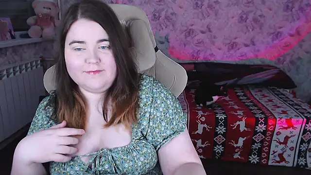 Estelle Hicks online show from February 2026 06:27:01 PM