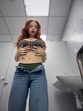 KarinHorny online show from December 2024 07:06:02 AM