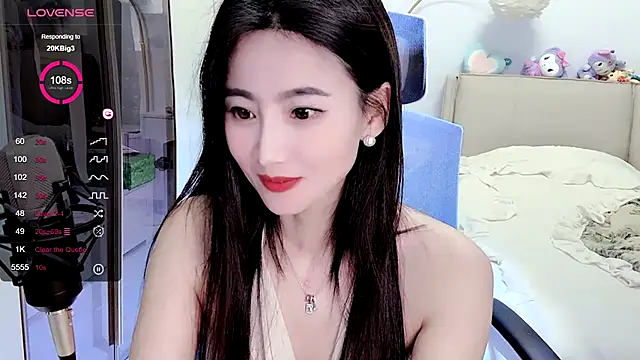 Snapshot of FeiFei-babe chatting on December 2024 07:11:02 PM FeiFei-babe online show from December 2024 07:11:02 PM
