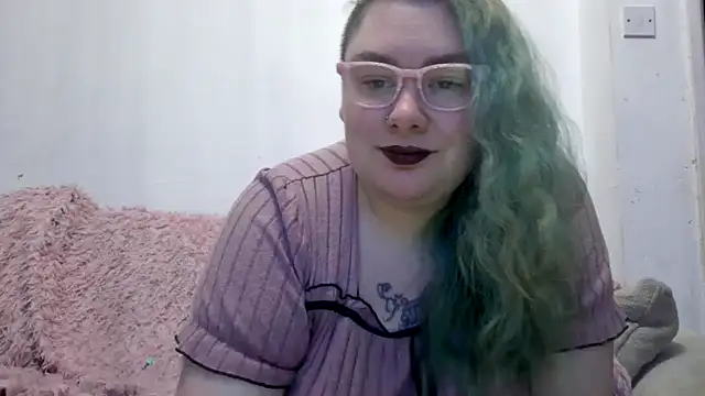 Bustycurves online show from April 2026 10:55:02 PM