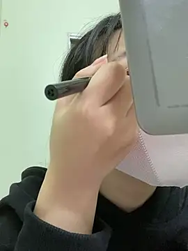 Snapshot of minmin2kk5 chatting on March 2025 12:37:02 AM minmin2kk5 online show from March 2025 12:37:02 AM